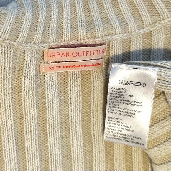 URBAN OUTFITTERS MOCK NECK BALLOON SLEEVE THICK RIBBED LIGHTWEIGHT SWEATER SzXS - Picture 7 of 9